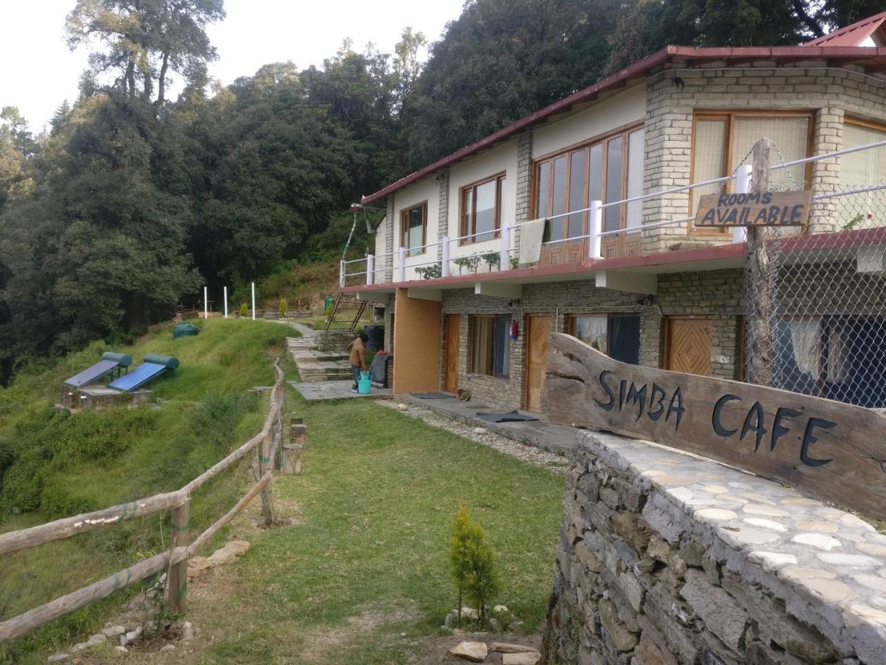 Simba Cafe & Lodge Бинсар Екстериор снимка